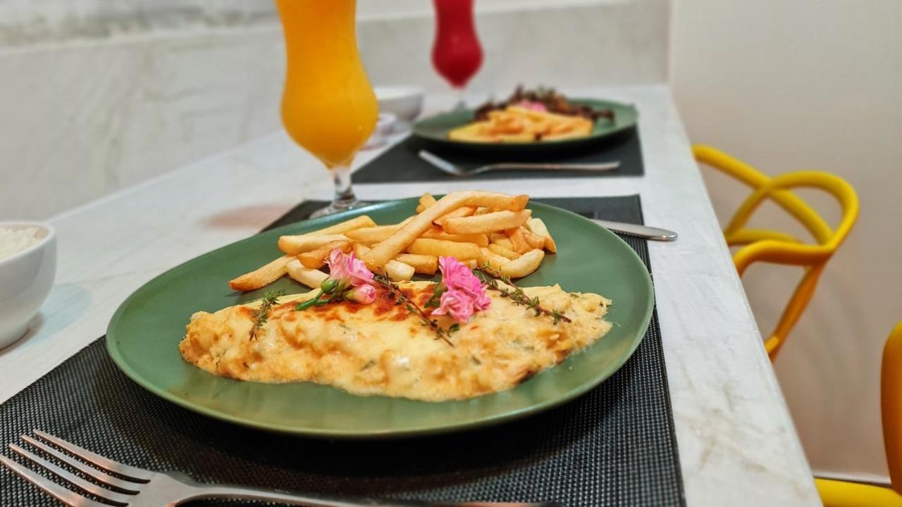 Status Motel - Check In Livre (Adults Only) سيرا المظهر الخارجي الصورة