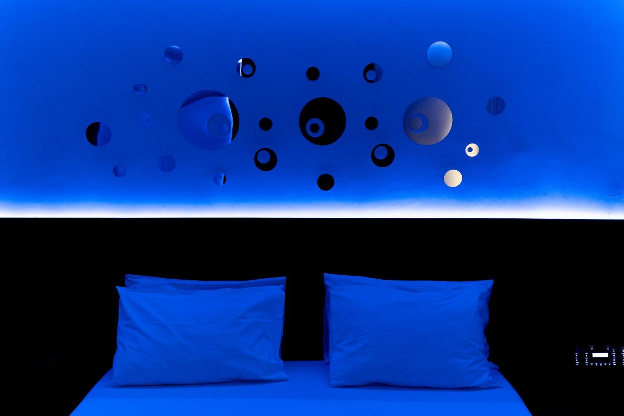 Status Motel - Check In Livre (Adults Only) سيرا المظهر الخارجي الصورة