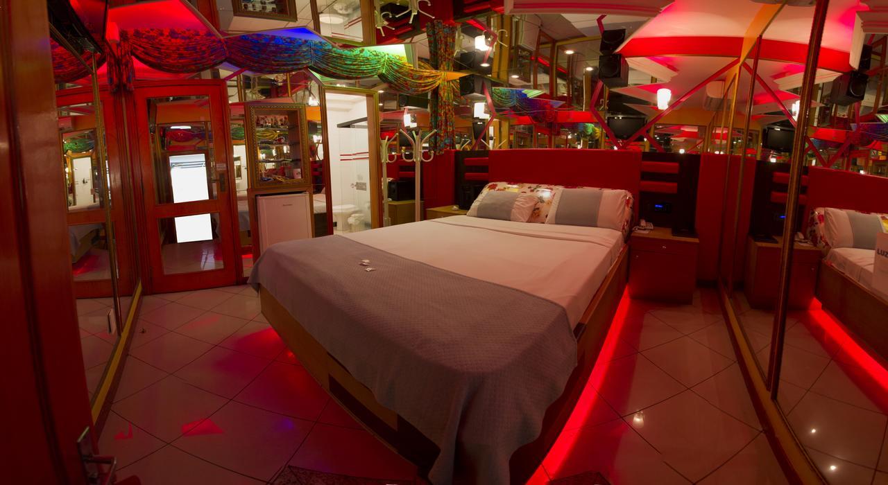 Status Motel - Check In Livre (Adults Only) سيرا المظهر الخارجي الصورة